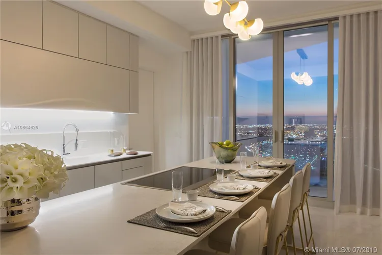 Jade Signature #5305 image #10