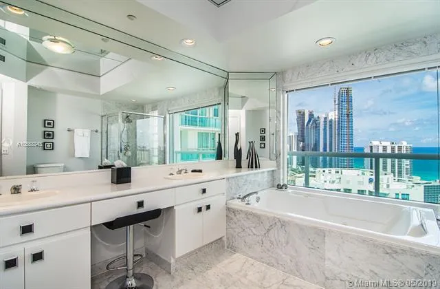 Oceania IV #2846 image #16