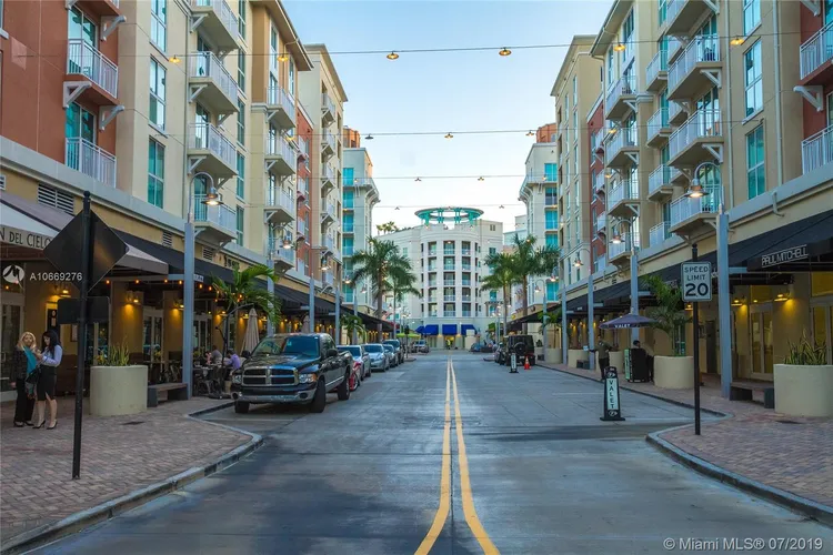 Downtown Dadeland #208 image #6