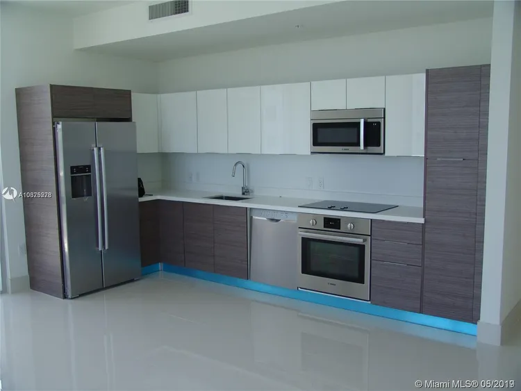 Brickell Ten #PH2206 image #6