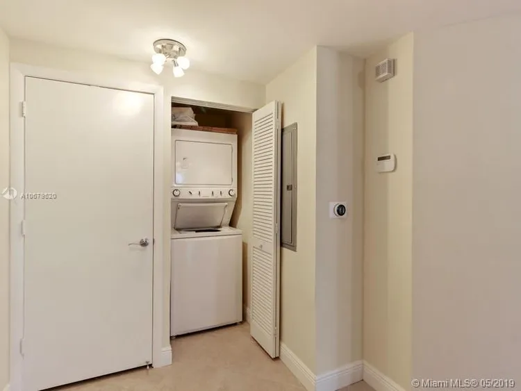 Downtown Dadeland #A312 image #14