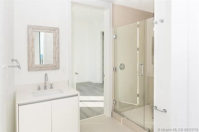 Park Grove Club Residences #1101 image #14