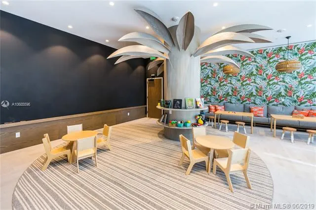 Park Grove Club Residences #1101 image #23