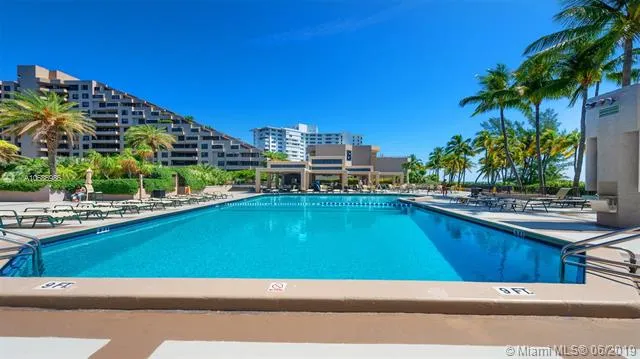 Key Colony IV Botanica #361 image #21