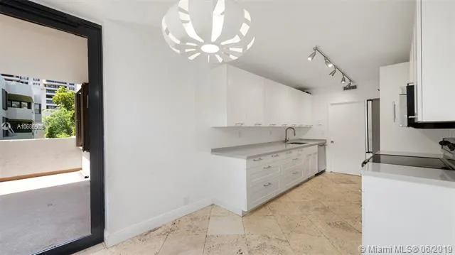 Key Colony IV Botanica #361 image #6