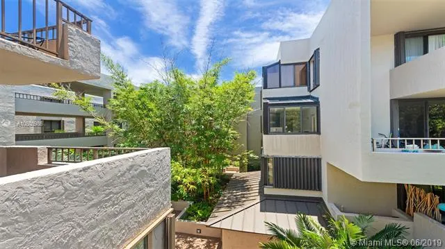 Key Colony IV Botanica #361 image #9