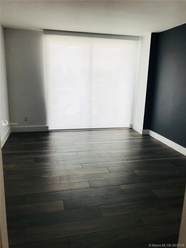 Baltus House #1401 image #9