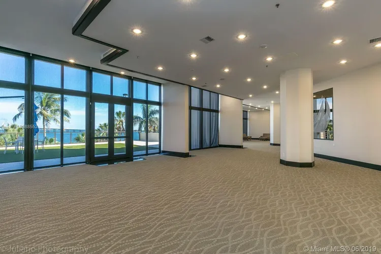 Villa Regina Condo #1604 image #31