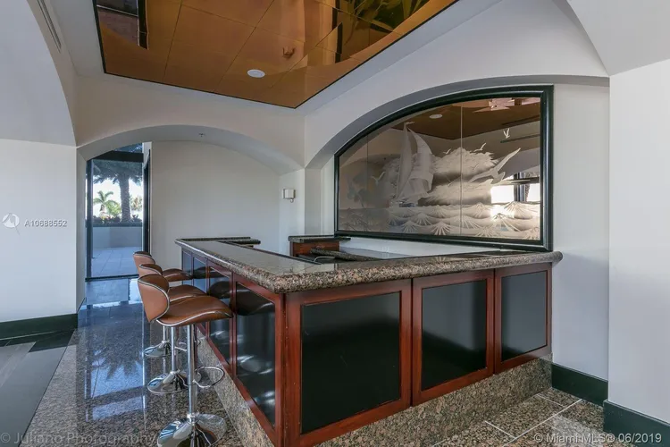 Villa Regina Condo #1604 image #35