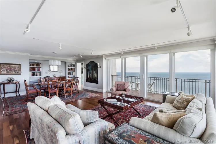 Casa del Mar #27A image #10