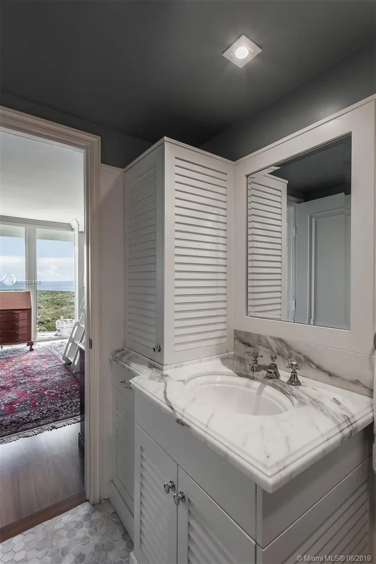 Casa del Mar #27A image #18