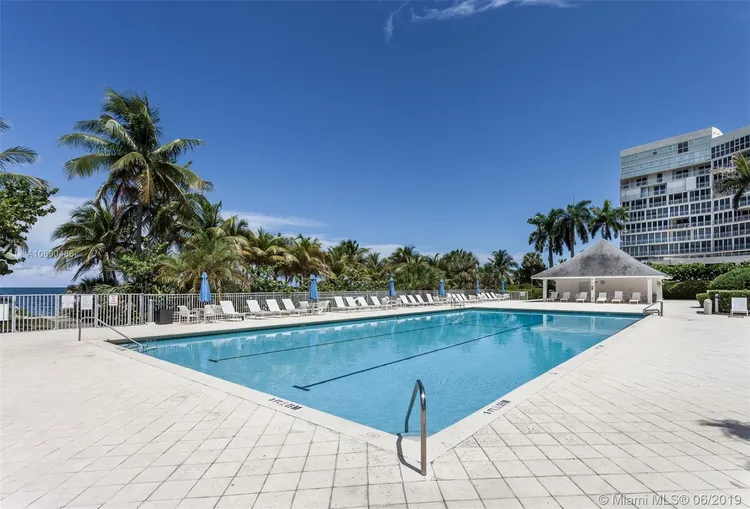 Casa del Mar #27A image #25