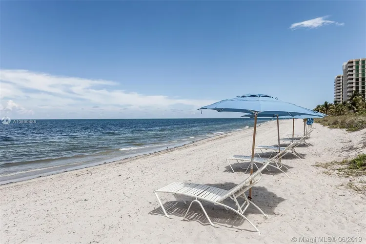 Casa del Mar #27A image #38