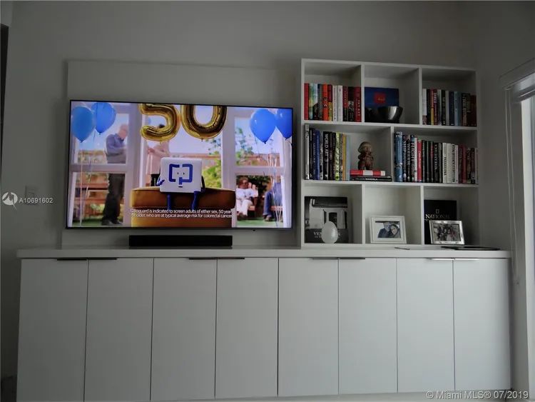 Emilia Edgewater #404 image #18