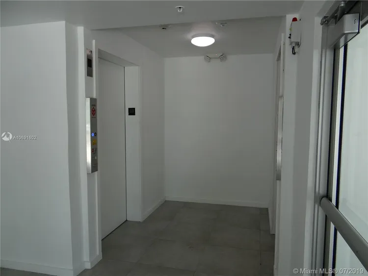 Emilia Edgewater #404 image #6