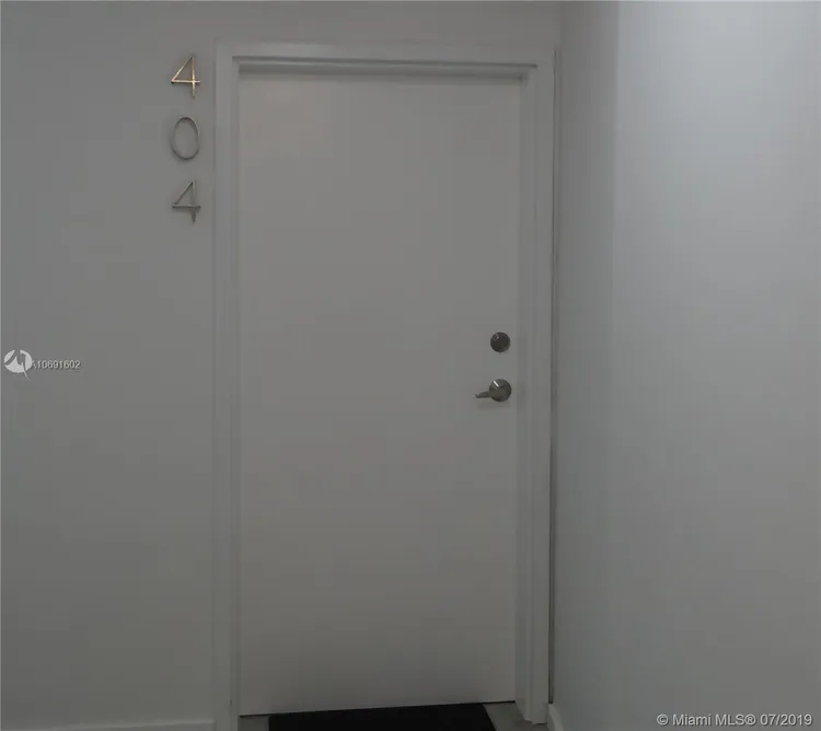 Emilia Edgewater #404 image #7