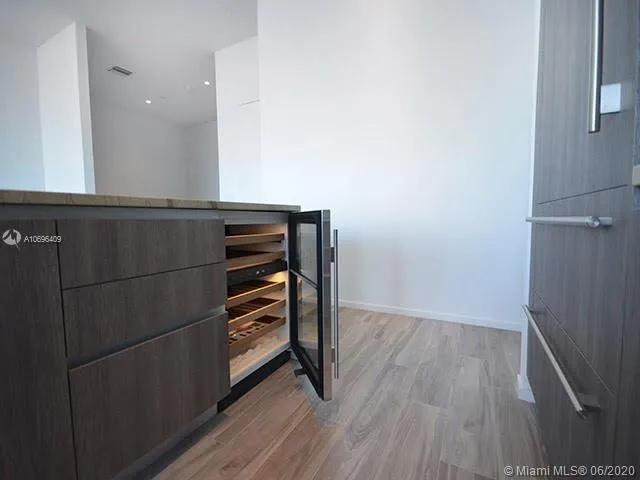 SLS Lux Brickell #MPH5702 image #8