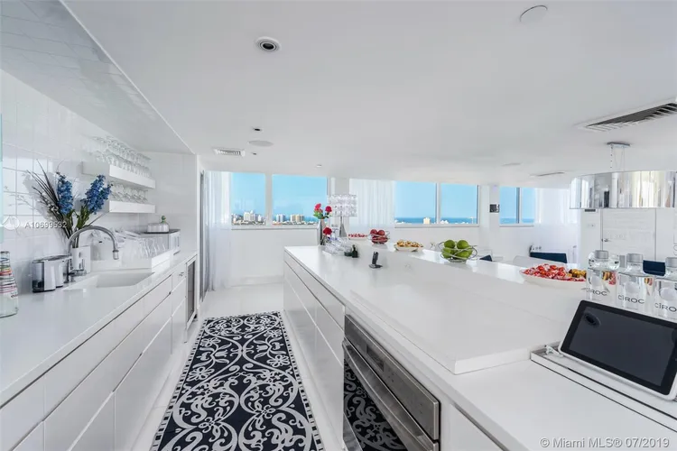 Mondrian #TS-5 image #41