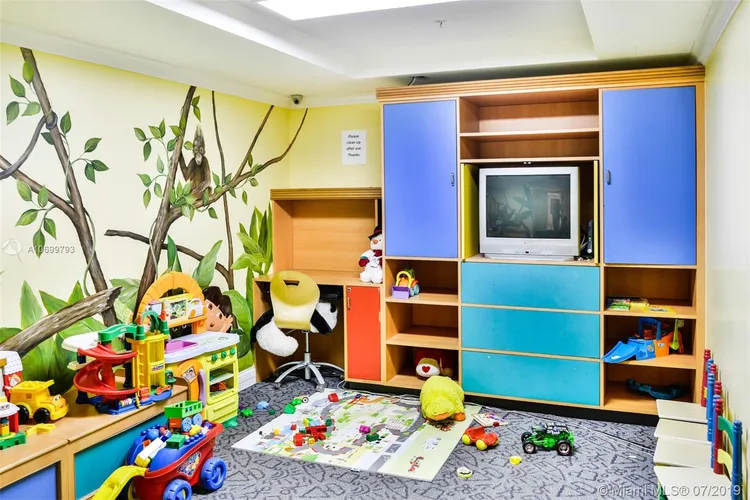 Porto Bellagio #1614 image #19