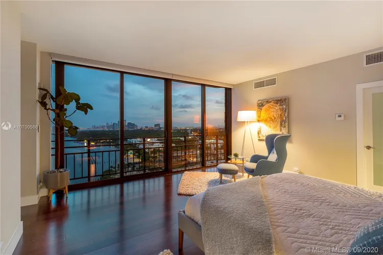 Palm Bay Towers #18W image #7