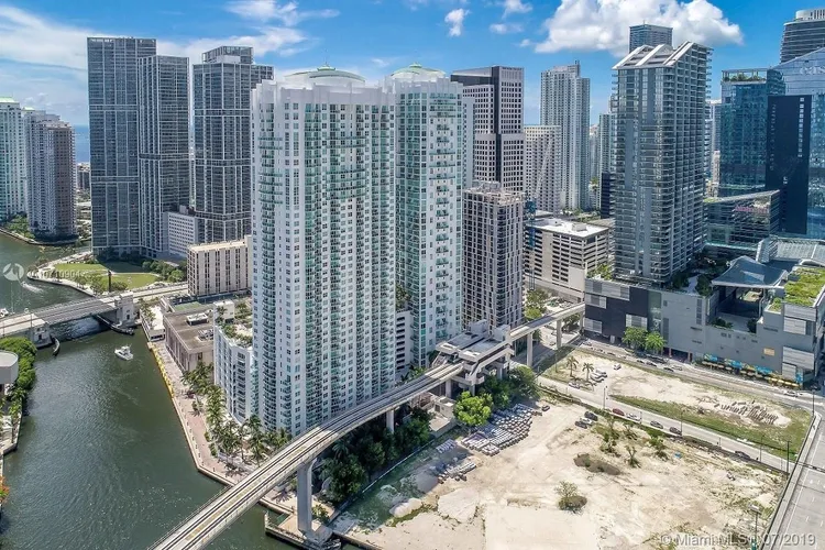 Brickell on the River North #2101 image #15