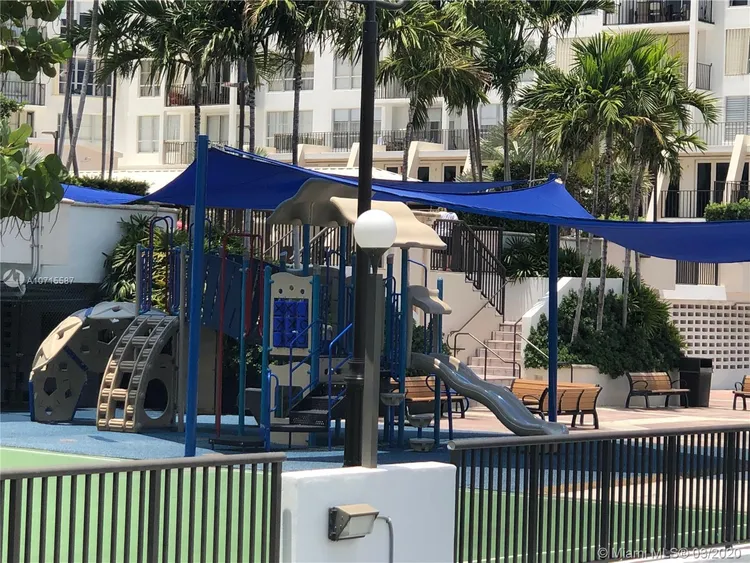 Tower 41 #1409 image #14