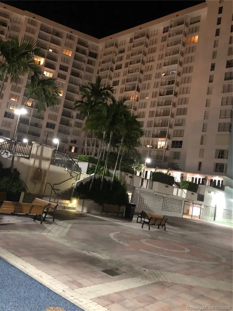 Tower 41 #1409 image #36