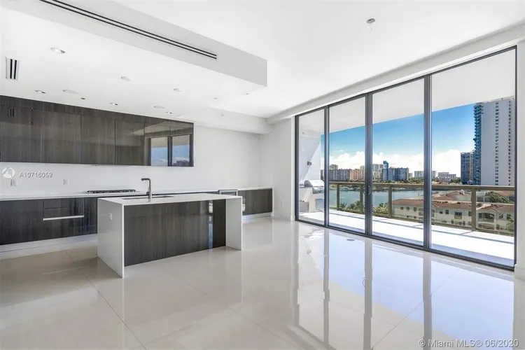 Echo Aventura #707 image #12