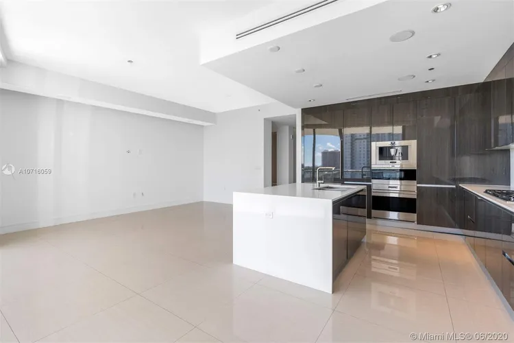 Echo Aventura #707 image #14