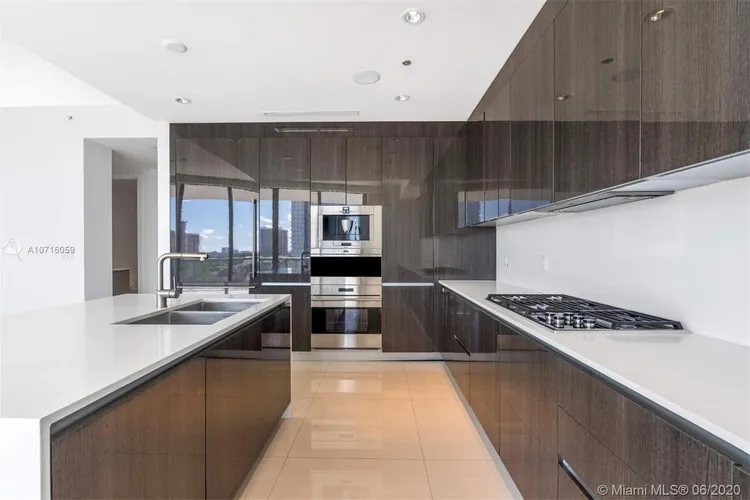 Echo Aventura #707 image #15