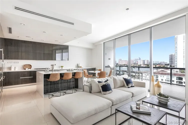 Echo Aventura #707 image #9