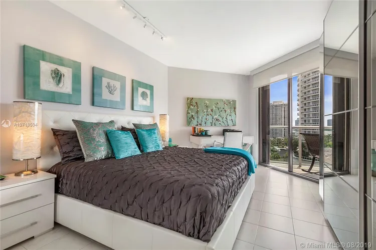 Williams Island 4000 #1403 image #12