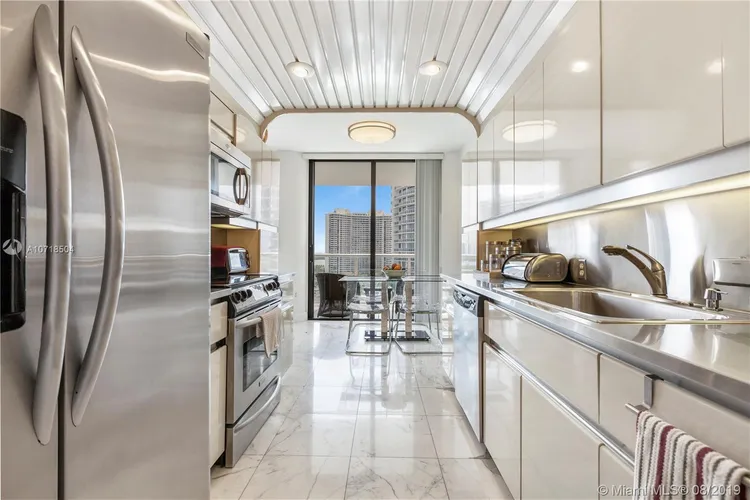 Williams Island 4000 #1403 image #7