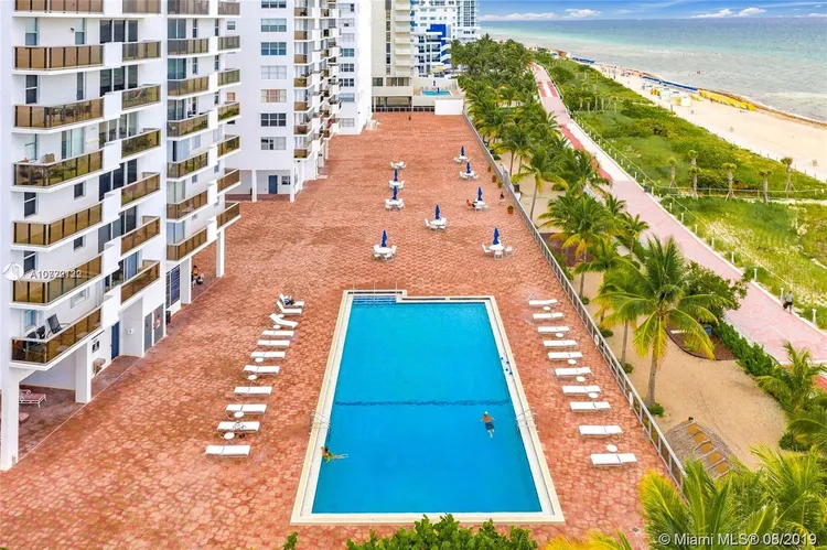 Maison Grande #1426 image #14