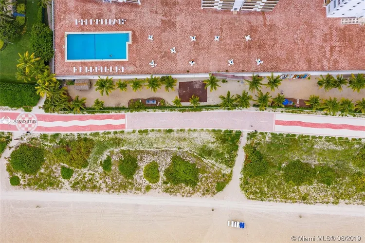 Maison Grande #1426 image #16