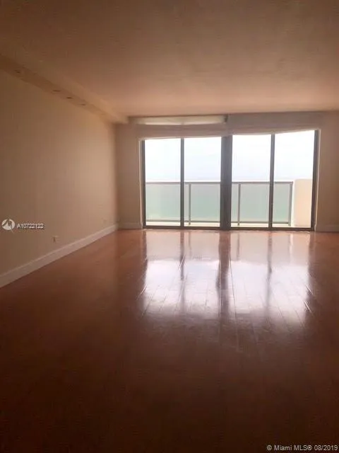 Maison Grande #1426 image #7