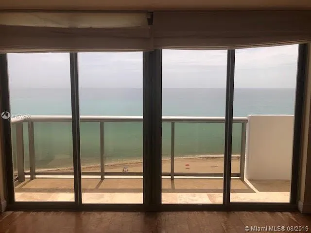 Maison Grande #1426 image #9