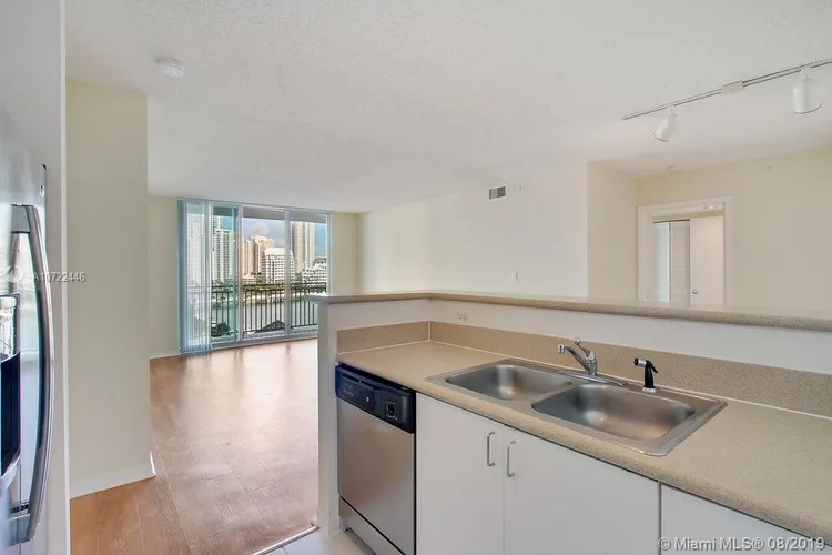 Yacht Club at Brickell #710 image #22