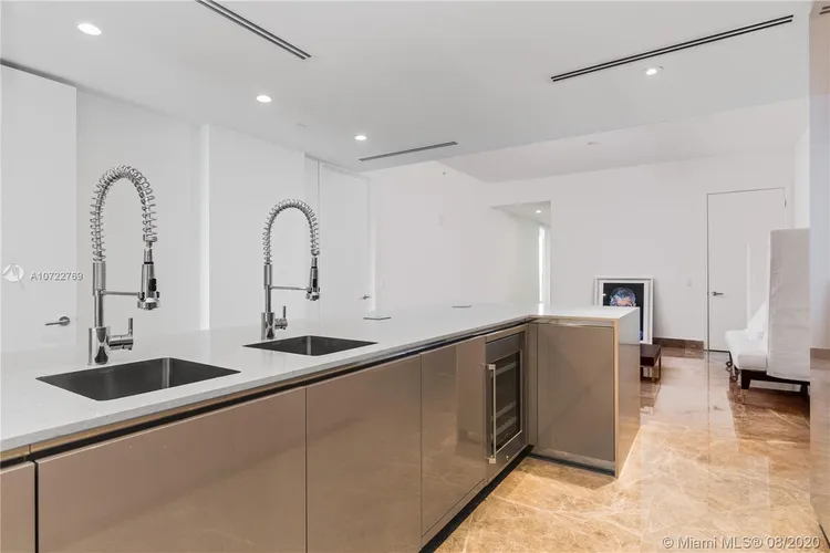 Fendi Chateau Residences #403 image #16