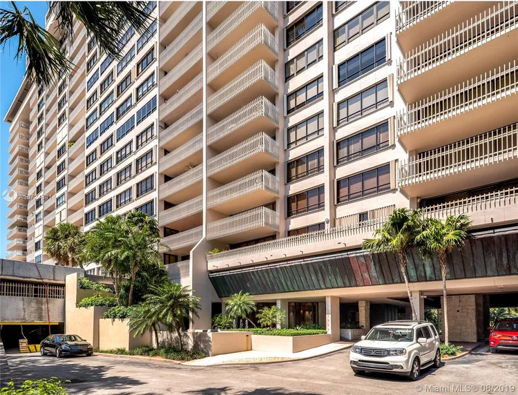Three Grove Isle Condo #C903 image #18