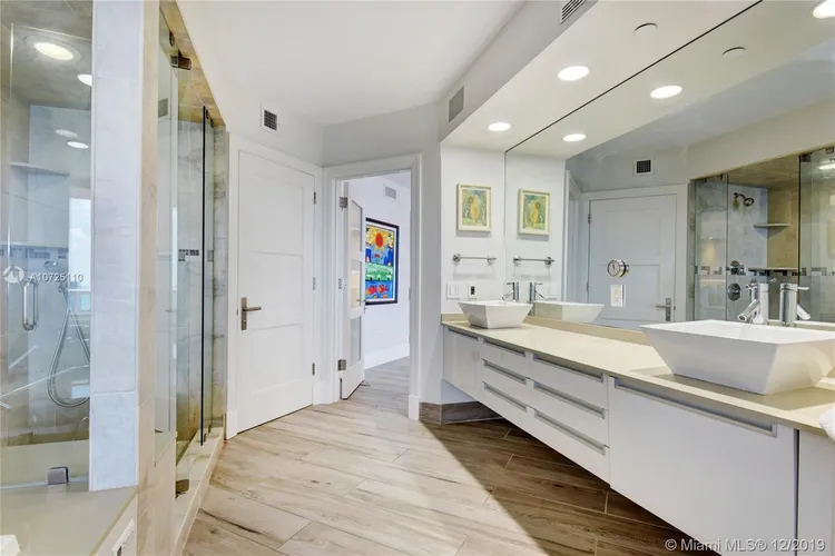 Hidden Bay #3800 image #20