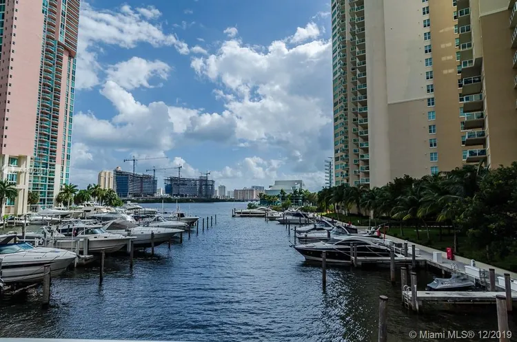 Hidden Bay #3800 image #46