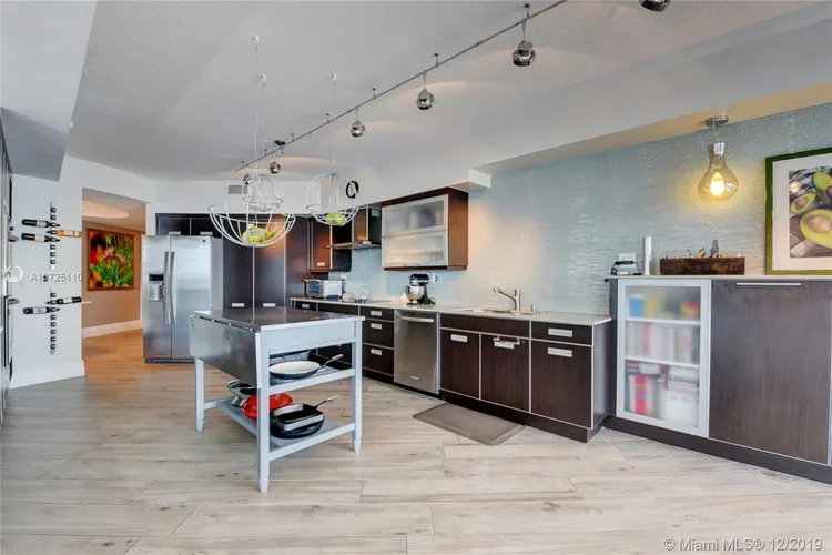 Hidden Bay #3800 image #8