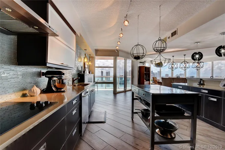 Hidden Bay #3800 image #9