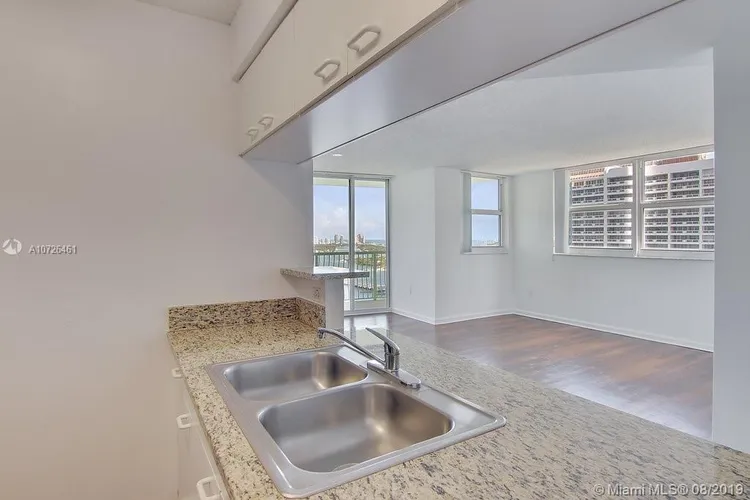 Bay Parc #21B image #20