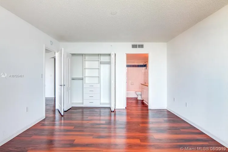 Bay Parc #21B image #28