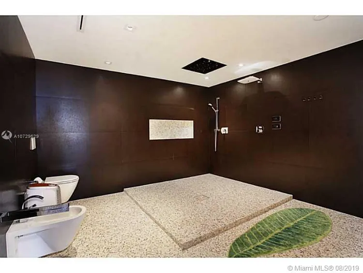 Grand Bay Residences #603 image #18