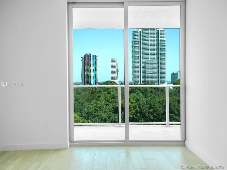 Le Parc at Brickell #401 image #11