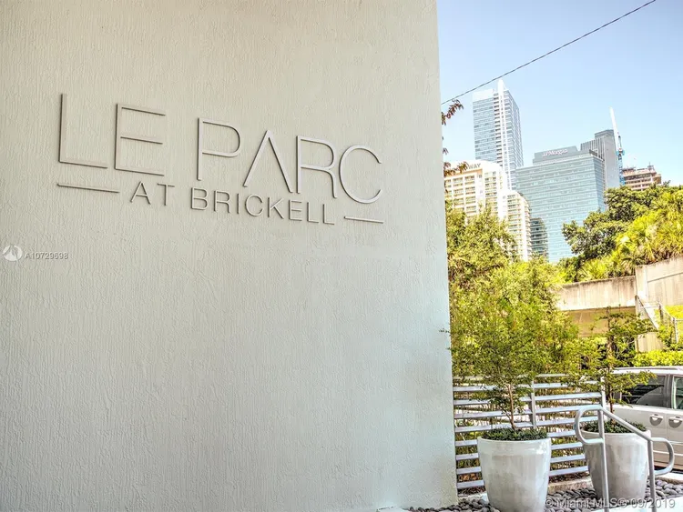 Le Parc at Brickell #401 image #26