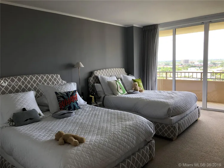 Jockey Club III #1558 image #10